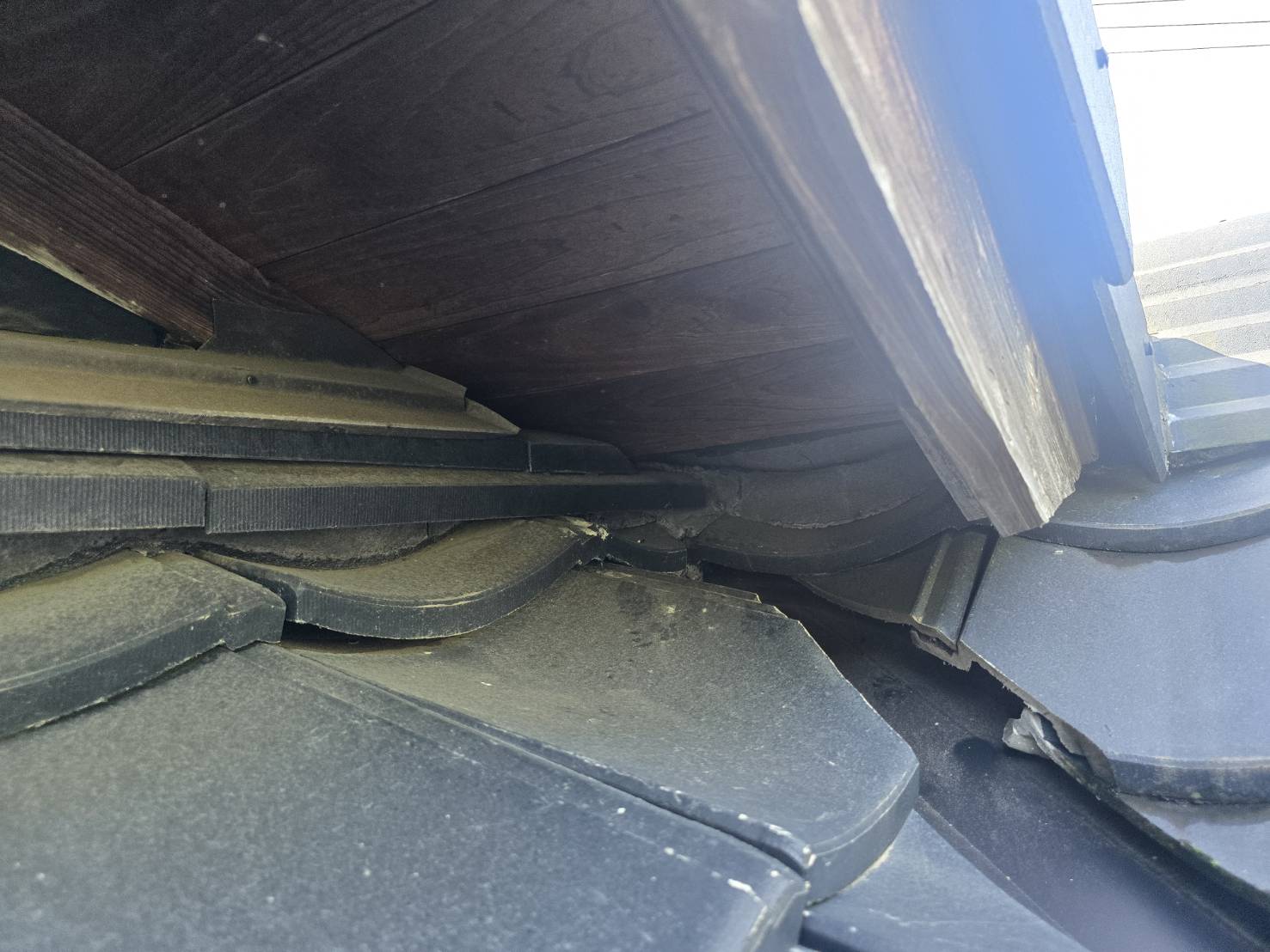 侵入口となっていた隙間