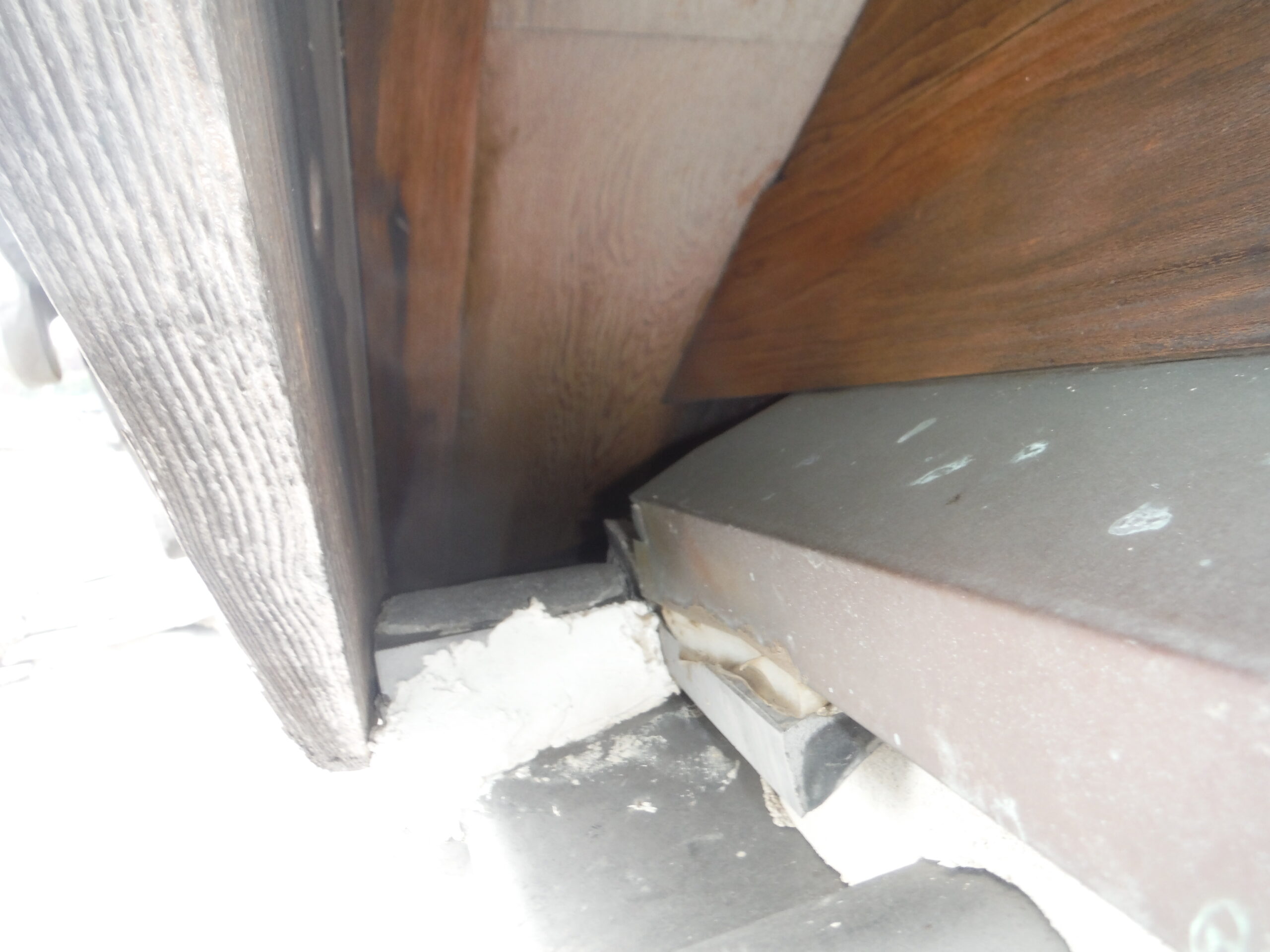 侵入口となっていた隙間