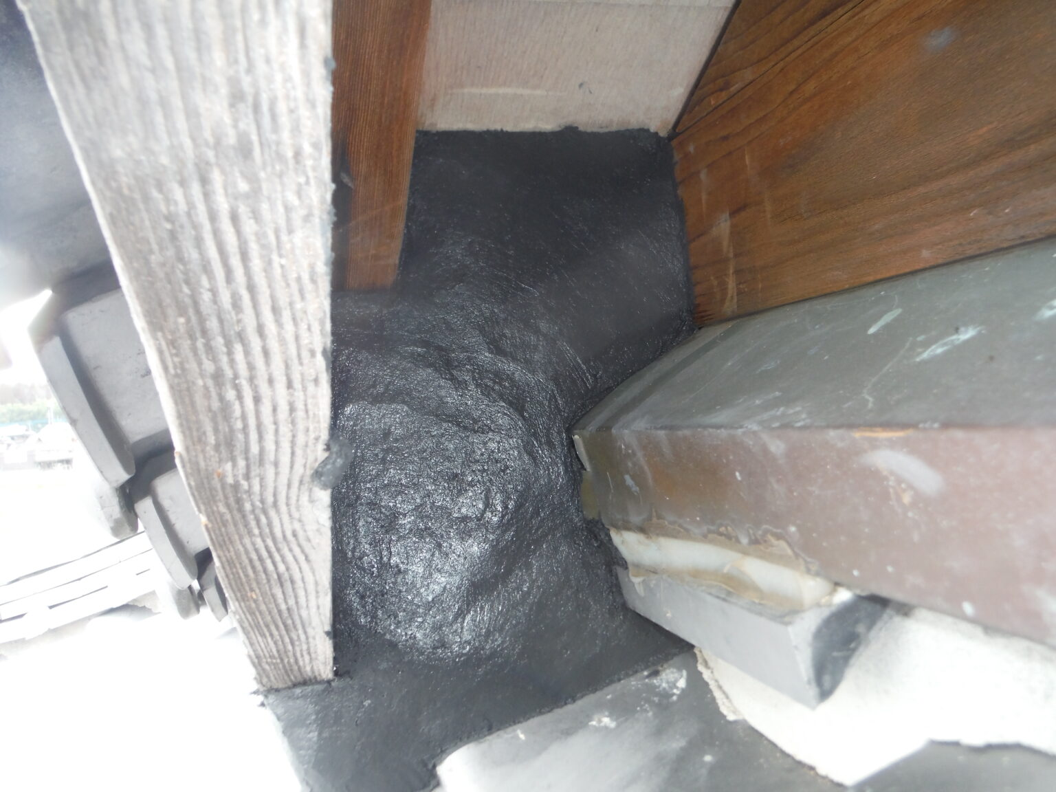 施工後見違えるほど完璧にふさがれた侵入口