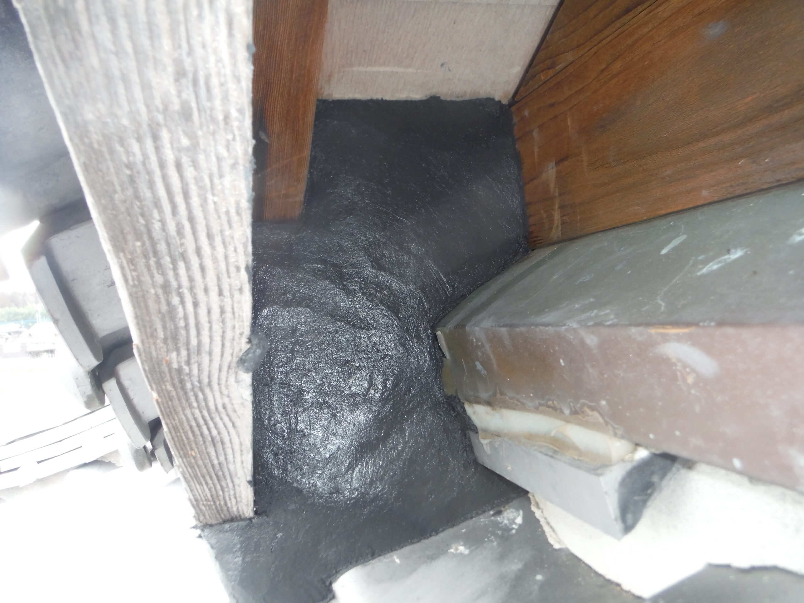 施工後見違えるほど完璧にふさがれた侵入口